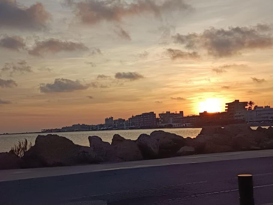 Al Lado De Barcos Y Gran Playa. Daire Santa Pola Dış mekan fotoğraf